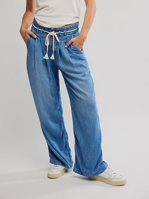 Dakota Cinched Pull On Jeans