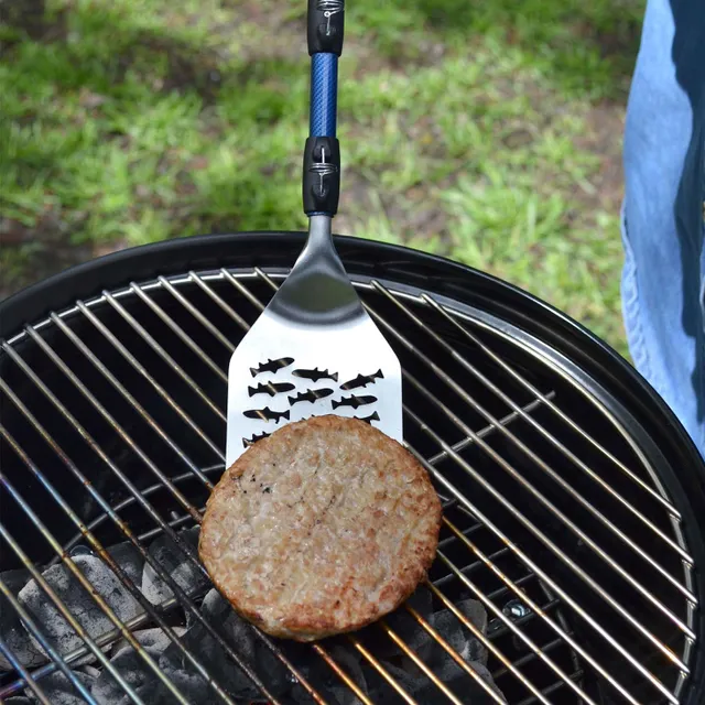 Williams Sonoma Black-Handled BBQ Fish Spatula