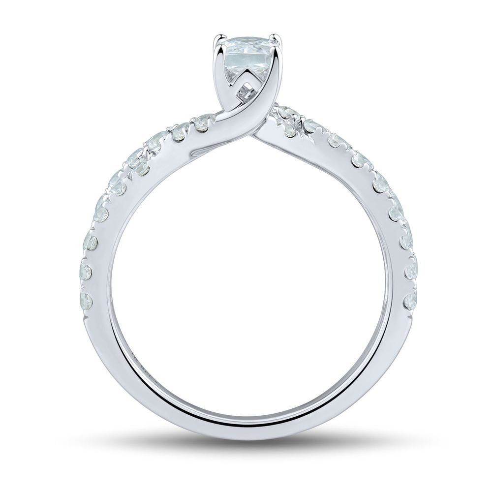 lab grown diamond emerald-cut twist engagement ring 14k white gold (1 1/2 ct. tw.)
