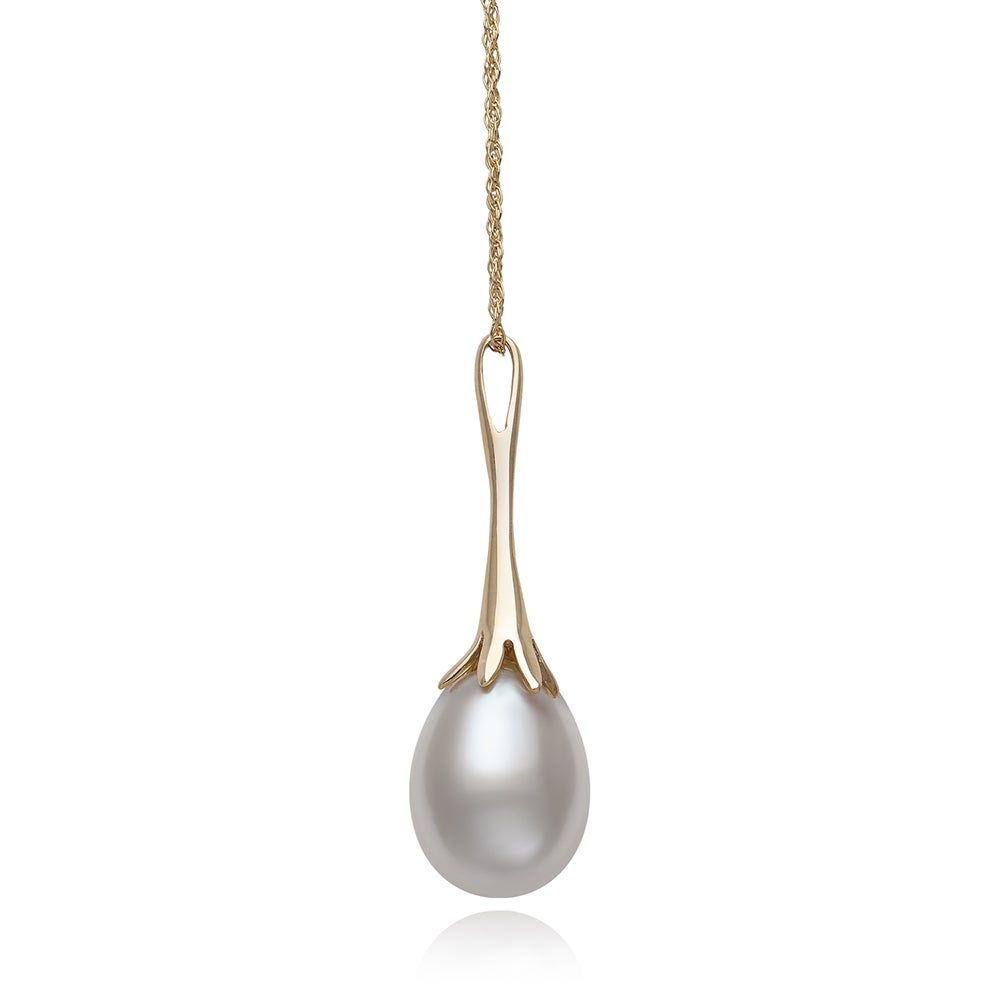 Freshwater Pearl Pendant in 10K Yellow Gold