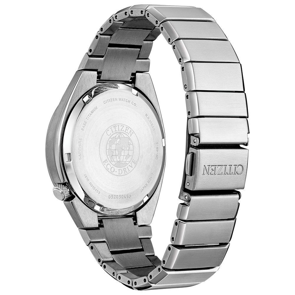 Super Titaniumâ¢ Armor Menâs Watch in Titanium, 44mm