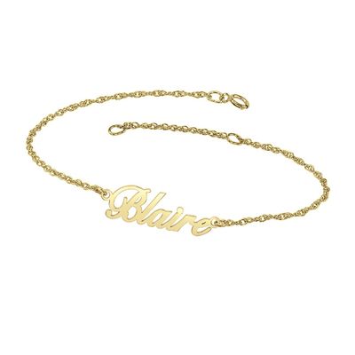 personalized name bracelet with cursive font