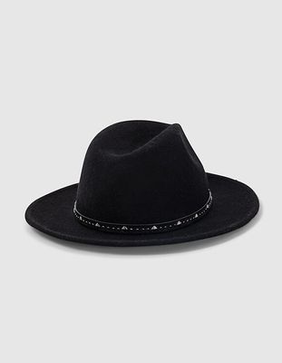 Chapeau noir en laine feutrée détails bijoux pour femme IKKS | Mode Automne Hiver Chèche, foulard