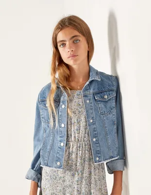 Veste en jean bleu coton bio avec bas frangé fille