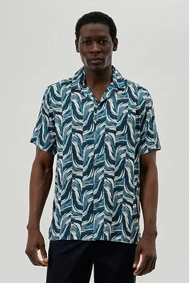 Stylexhange Vintage Patterned Camp Collar Button Up Casual Shirt