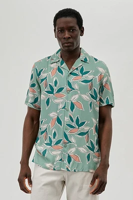 Stylexhange Vintage Leaf Print Camp Collar Button Up Casual Shirt