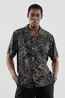 Canada Weather Gear Travel Collection Palm Print Button Up Casual Shirt