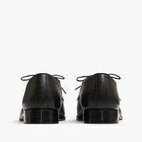 Leather cap toe shoes