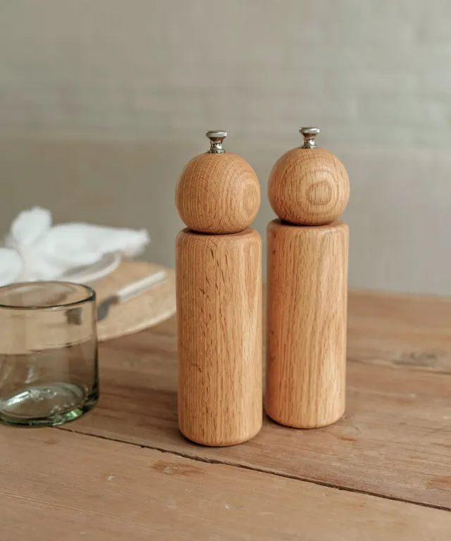 De JONG & Co.  'Butler' Pepper Mill in Natural Oak Wood – Housework