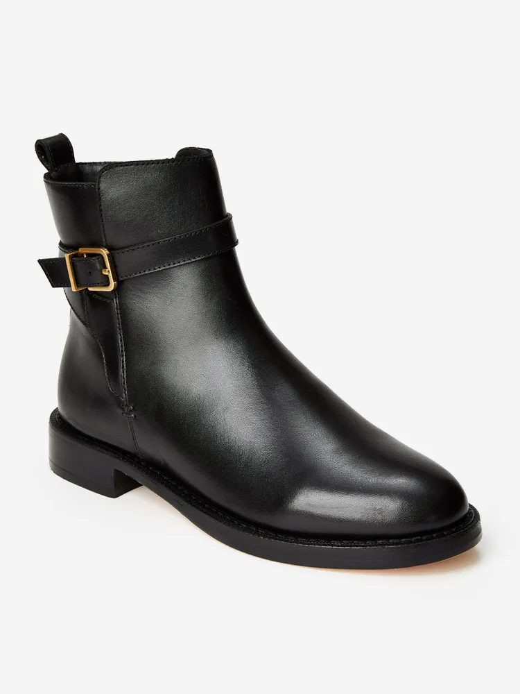 Peak Zipper - Black Leather Boots
