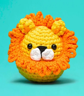 The Woobles 4.5" Sebastian the Lion Crochet Kit