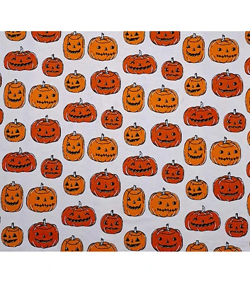 18162594 2 HALLOWEEN PUMPKINS