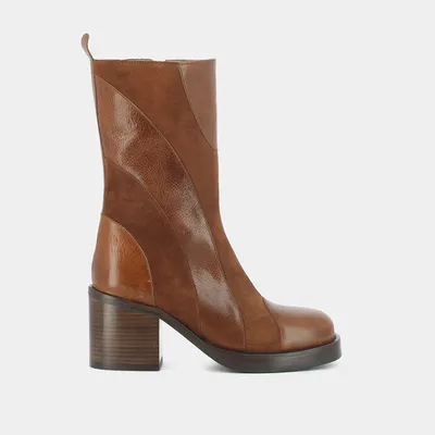 Two-material boots with thick heels