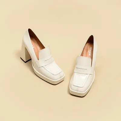 Heeled loafers