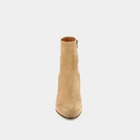 Heeled boots