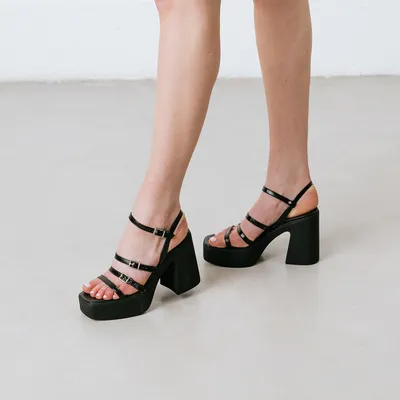 Sandals with straps and platforms