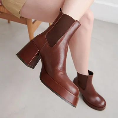 Platform boots with square toes