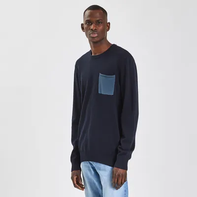 Pull col rond poche contrastée