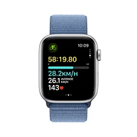 Apple Watch SE (2023) Silver Aluminium Case with Winter Blue Sport Loop