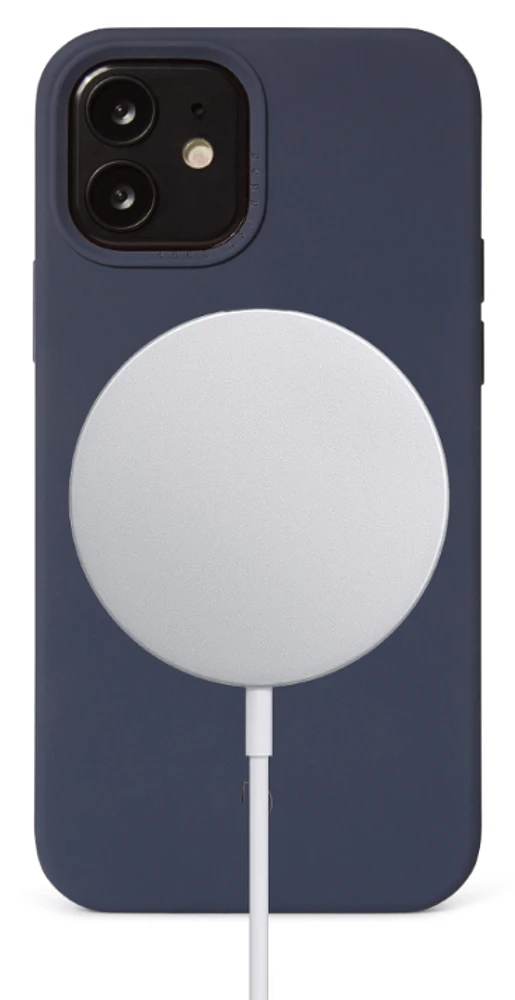 Decoded Silicone Backcover with MagSafe for iPhone 14 Plus - Navy Peone