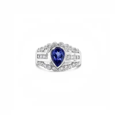 14 Karat White Gold Tanzanite and Diamond Cluster Ring