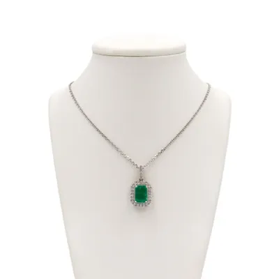 14 Karat White Gold Emerald and Diamond Necklace