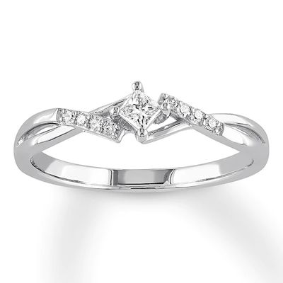 Diamond Ring 1/8 ct tw Princess & Round 10K White Gold