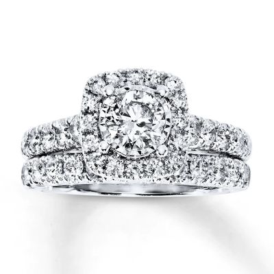 Previously Owned Diamond Bridal Set 1-5/8 ct tw Round-cut 14K White Gold