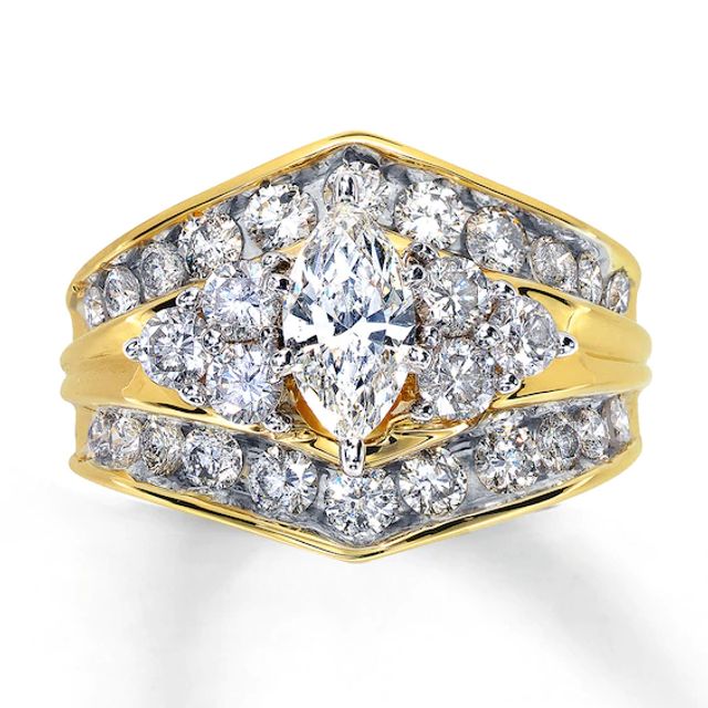 Previously Owned Ring 2 ct tw Diamonds 14K Yellow Gold