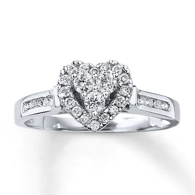 Previously Owned Ring 3/8 ct tw Diamonds 10K White Gold