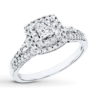 Previously Owned Ring 5/8 ct tw Diamonds 10K White Gold