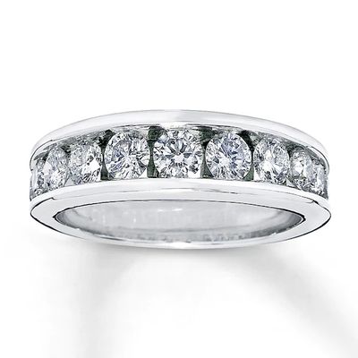 Previously Owned Diamond Wedding Band 1-1/5 ct tw Round-cut 14K White Gold - Size 9.25