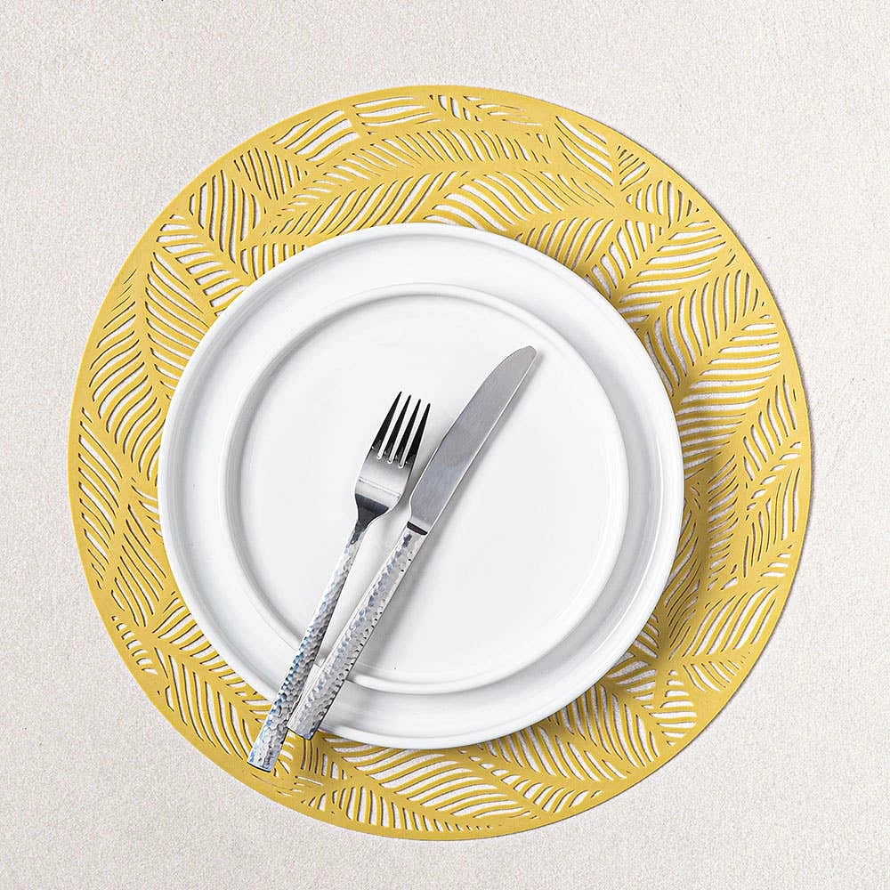 KSP Gather & Dine Leaf Cut-Out Vinyl Placemat (Gold)
