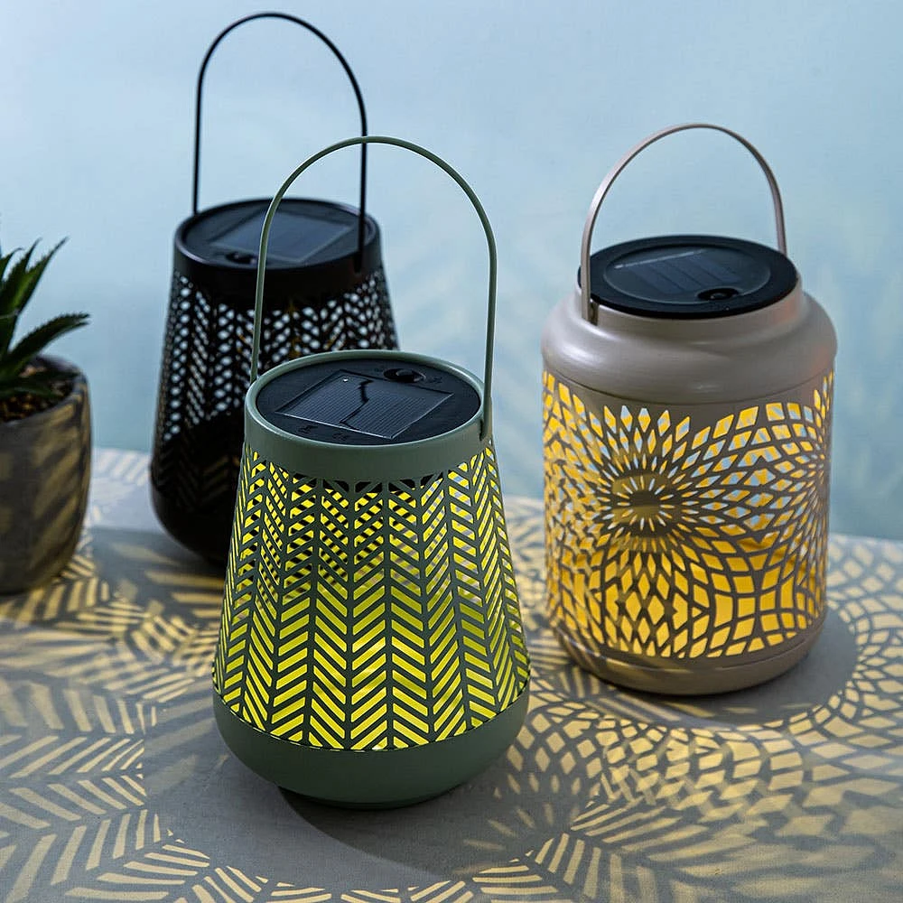 KSP Daisy Metal Lantern 12 x 12 x 16.5cm