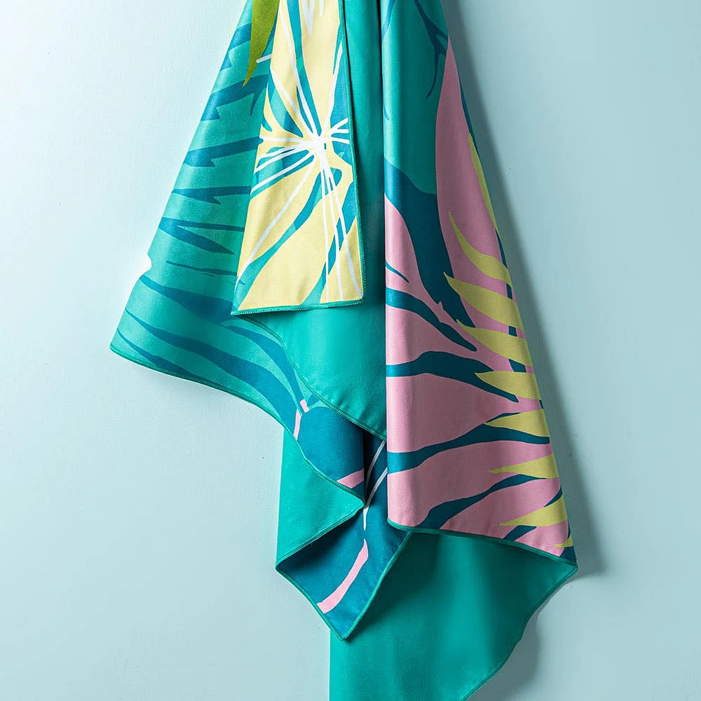 Waci Fast Drying 'Palms' Microfiber Beach Towel 30 x 60" (Multicolour)