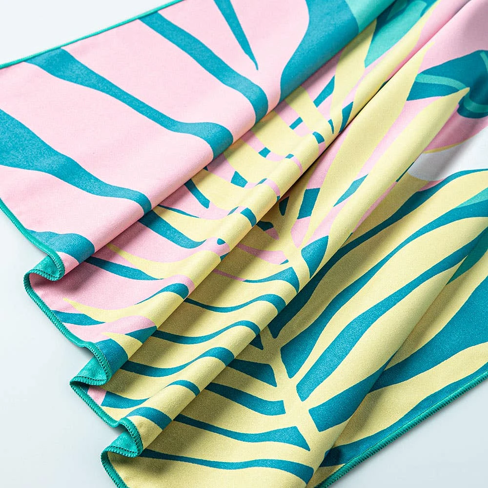 Waci Fast Drying 'Palms' Microfiber Beach Towel 30 x 60" (Multicolour)