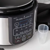 Starfrit 11-Function Programmable Pressure Cooker 8L/8.4 QT.