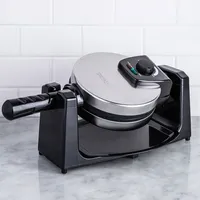 Salton Rotating Waffle Maker (Black/Stainless Steel)