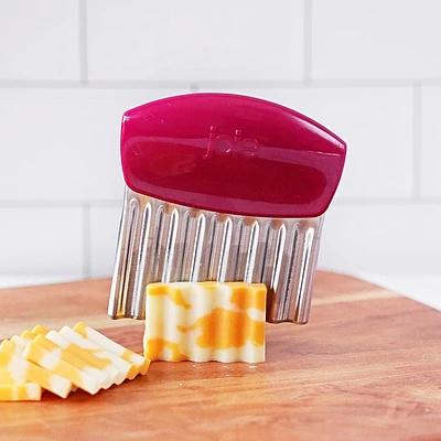 Joie Uptown Wavy  Cheese Knife