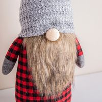 KSP Gnome 'Plaid' Fabric Figurine 24" (Red)