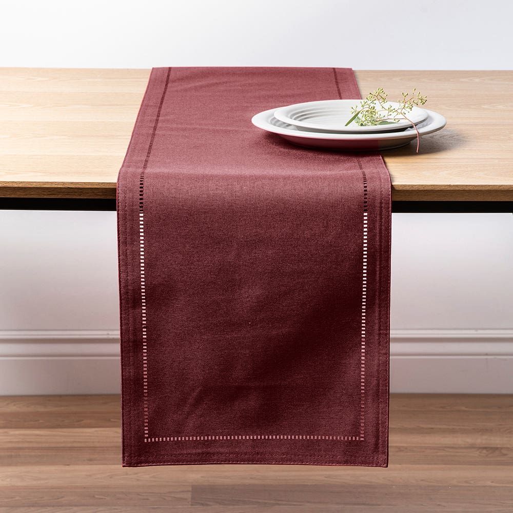 Harman Hemstitch Polyester Runner (Wine)