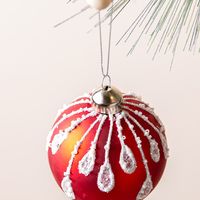 Nutcracker Christmas 'Bead Drips' Glass Ball Ornament (White/Red)