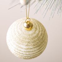 Rosemary & Time xmas 'Glitter Stripe' Glass Ball Ornament (White/Gold)