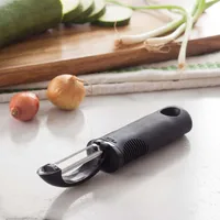 OXO Good Grips Serrated Peeler