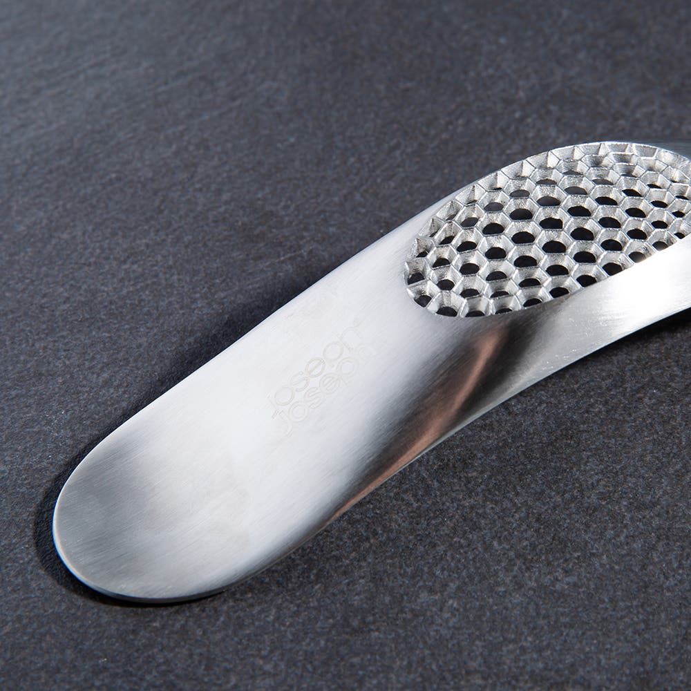 Joseph Joseph Handy Tool 'Rocker' Garlic Crusher (Stainless Steel)