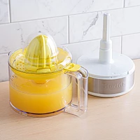Starfrit Push Down Press Juicer (White/Stainless Steel)