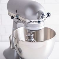 KitchenAid Deluxe Stand Mixer (Silver)