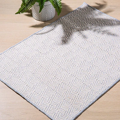 KSP Indoor / Outdoor 'Diamente' Flatweave Rug 24x36" (Grey/Natural)