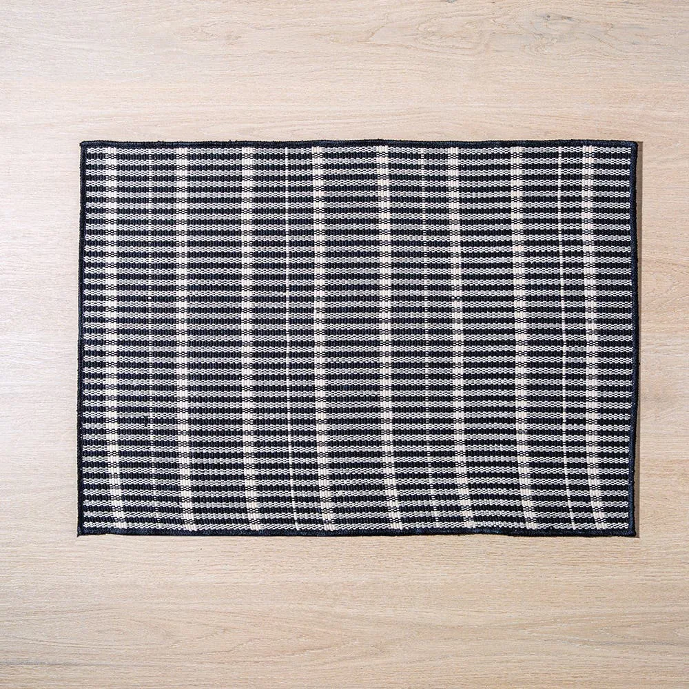 KSP Indoor / Outdoor 'Malso' Flatweave Rug 24x36" (/Natural