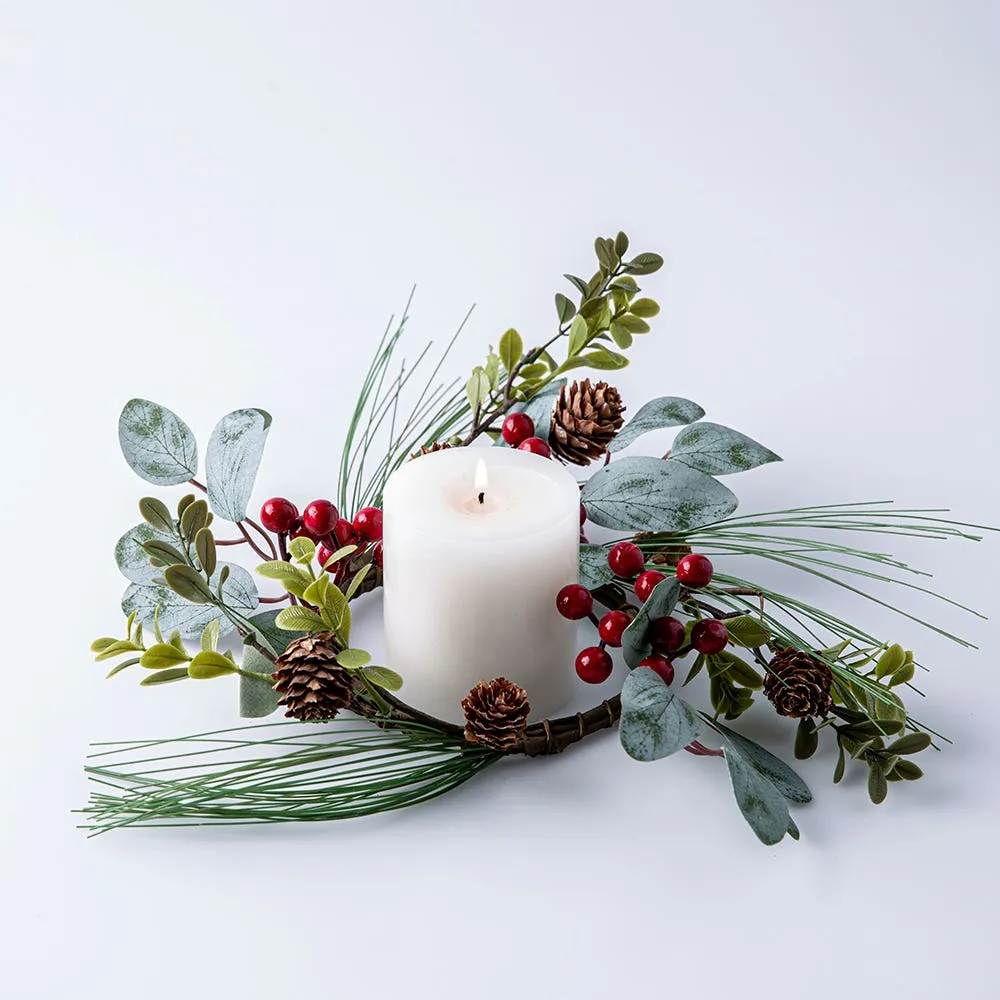 Nutcracker Christmas 'Red Berry' Candle Ring (Red/Green)